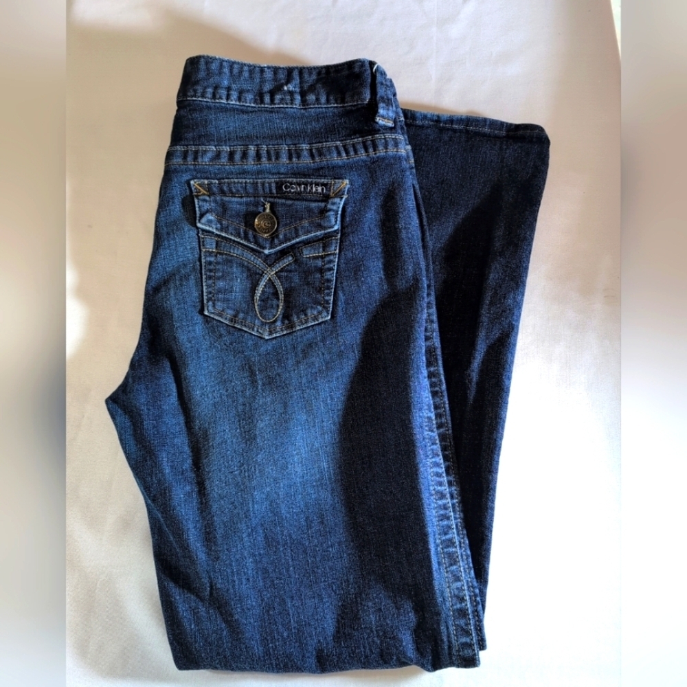 Calvin Klein Women Size 33/16 Dark Wash Low Rise Flap Pocket Lean Bootcut Jeans
